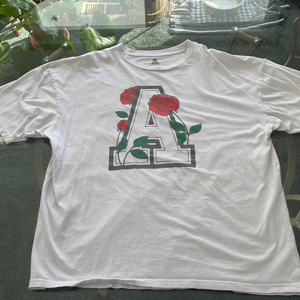 2xl graphic tee